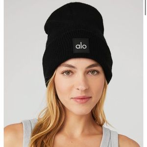 Alo Everyday Beanie Black One Size NWT